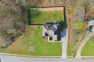 130 Maple Dr, Commerce, GA 30529 - Photo 40