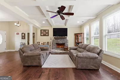 130 Maple Drive, Commerce, GA 30529 - Photo 6