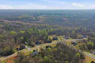 130 Maple Dr, Commerce, GA 30529 - Photo 44