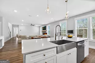 299 Saddleridge Trl, Senoia, GA 30276 - Photo 14