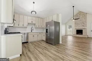 218 Hyde Cir, Newnan, GA 30263 - Photo 16