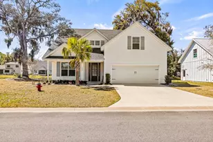 1038 Captains Cv Wy, Saint Simons, GA 31522 - Photo 1