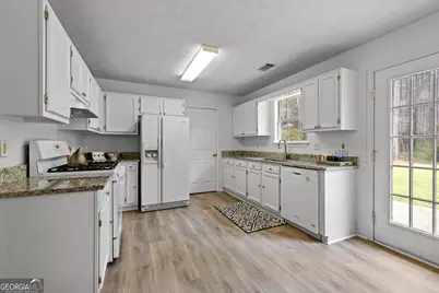 55 Posey Woods Drive, Newnan, GA 30265 - Photo 10