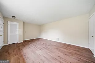 11 Parkwood Dr NE, Rome, GA 30161 - Photo 2