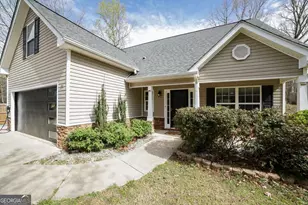 560 Windsong Lake Dr, Commerce, GA 30529 - Photo 2