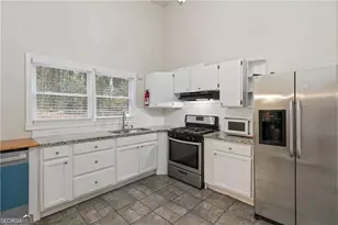 3035 McLendon Cir NW, Atlanta, GA 30318 - Photo 8