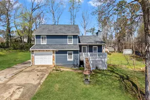 1349 Ashbrook Dr, Lawrenceville, GA 30043 - Photo 2