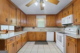 1270 Wadsworth Dr, Albany, GA 31721 - Photo 32