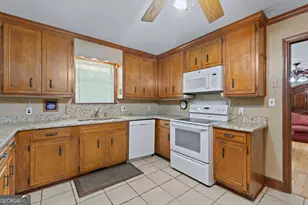 1270 Wadsworth Dr, Albany, GA 31721 - Photo 34