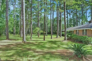 1270 Wadsworth Dr, Albany, GA 31721 - Photo 4