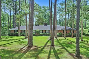 1270 Wadsworth Dr, Albany, GA 31721 - Photo 2
