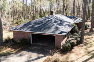 1270 Wadsworth Dr, Albany, GA 31721 - Photo 2