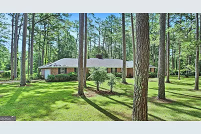 1270 Wadsworth Drive, Albany, GA 31721 - Photo 1