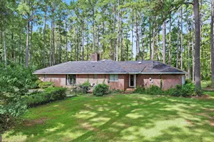 1270 Wadsworth Dr, Albany, GA 31721 - Photo 6