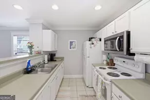 1035 Barnett Shoals Rd, Athens, GA 30605 - Photo 6