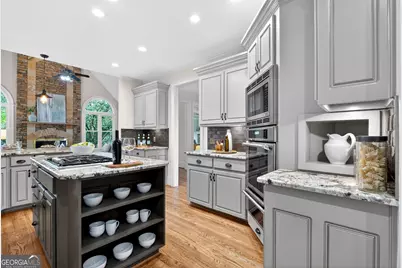 10640 N Edgewater Place, Johns Creek, GA 30097 - Photo 8