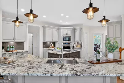 10640 N Edgewater Place, Johns Creek, GA 30097 - Photo 14