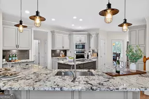 10640 N Edgewater Pl, Johns Creek, GA 30097 - Photo 14