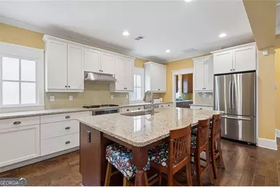 1165 Oglethorpe Avenue NE, Brookhaven, GA 30319 - Photo 16