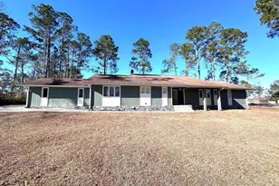 221 Collins St, Lyons, GA 30436 - Photo 1