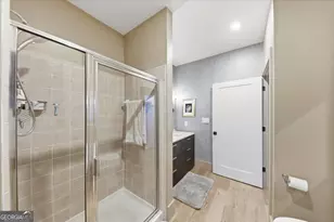 3040 Peachtree Rd, Atlanta, GA 30305 - Photo 22