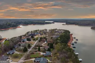 424 Capri Point, Lavonia, GA 30553 - Photo 4