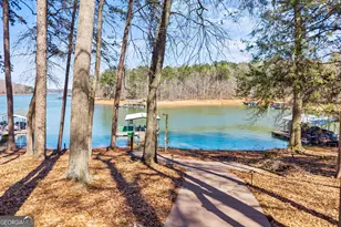 424 Capri Point, Lavonia, GA 30553 - Photo 8