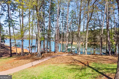 424 Capri Point, Lavonia, GA 30553 - Photo 12