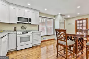 190 Willow Lake Ln, Sharpsburg, GA 30277 - Photo 18