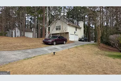 1915 Lisa Lane, Riverdale, GA 30296 - Photo 2