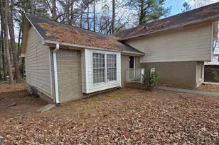 1915 Lisa Ln, Riverdale, GA 30296 - Photo 4