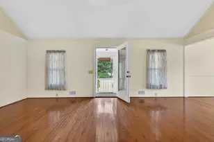 1414 Dauset Dr, Griffin, GA 30224 - Photo 12