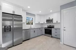 1685 Kinglet Rd, Jonesboro, GA 30238 - Photo 10