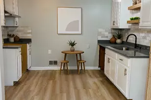 8908 Thomas Rd, Jonesboro, GA 30238 - Photo 10