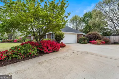 109 Ashley Court, Warner Robins, GA 31088 - Photo 4