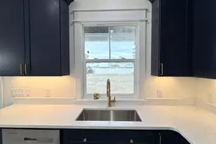 243 Charlton St, Jesup, GA 31545 - Photo 6