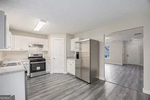 429 Village Bluff Dr, Lawrenceville, GA 30046 - Photo 8