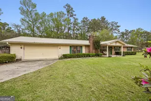 223 S Sheffield St, Kingsland, GA 31548 - Photo 2