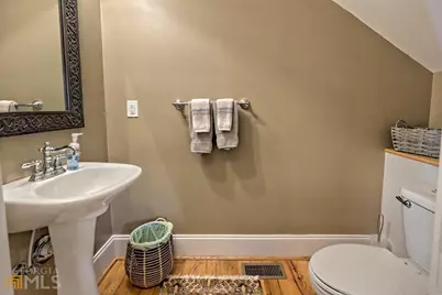 643 Washington Street, Clarkesville, GA 30523 - Photo 34