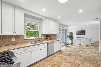 113 Mercer Road, Savannah, GA 31411 - Photo 14