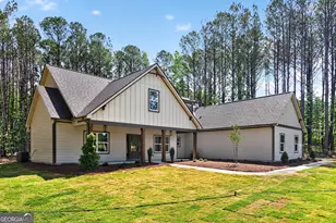 3230 Happy Valley Cir, Newnan, GA 30263 - Photo 2