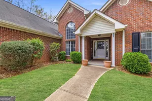 215 Ewing Dr, Social Circle, GA 30025 - Photo 4