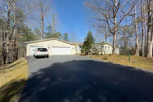 218 Rocky Cir, Blairsville, GA 30512 - Photo 2