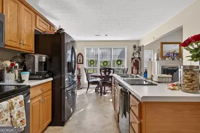 331 Patrick Circle, Jenkinsburg, GA 30234 - Photo 14