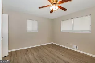 8455 Magnolia Dr, Jonesboro, GA 30238 - Photo 14