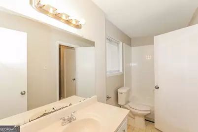 8455 Magnolia Drive, Jonesboro, GA 30238 - Photo 16