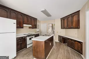 220 Chadwick Cir, Macon, GA 31210 - Photo 8