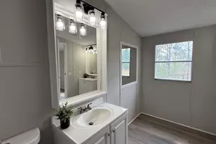 410 Crystal Dr, Carrollton, GA 30116 - Photo 18