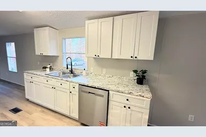 410 Crystal Drive, Carrollton, GA 30116 - Photo 10