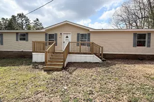 410 Crystal Dr, Carrollton, GA 30116 - Photo 1